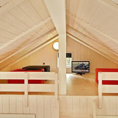 Holiday home Five-bedroom Holiday In 27 *